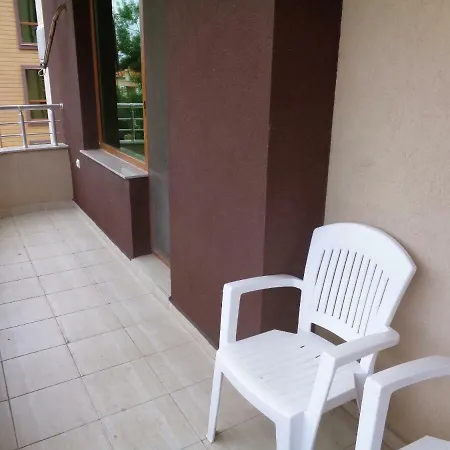 Ganz Real Estate Sarafovo 1 Apartment *