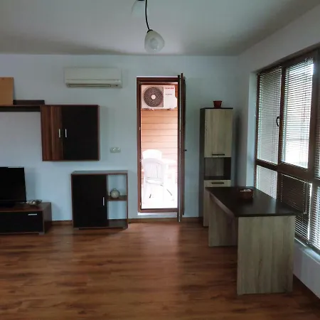 Ganz Real Estate Sarafovo 1 Apartment *